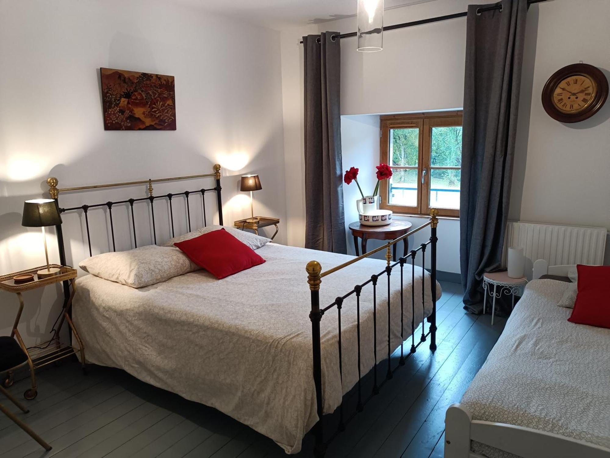 Ille Flottante, Maison Eclusiere Et Hebergements Insolites Sur Le Canal Hédé Kültér fotó
